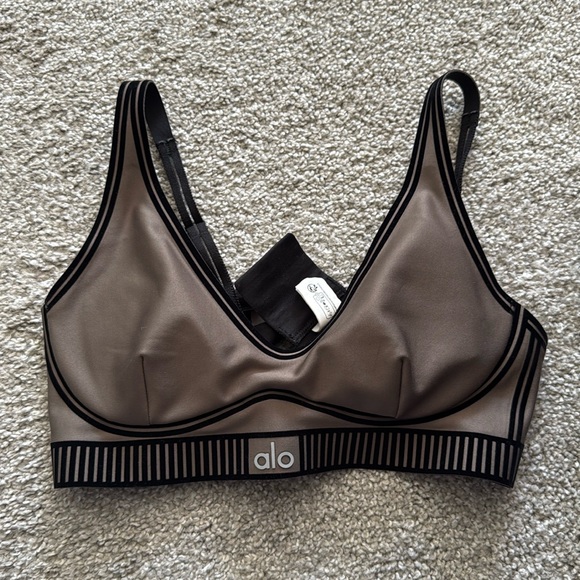 Alo airlift line up bra in olive tree size S - Picture 2 of 3